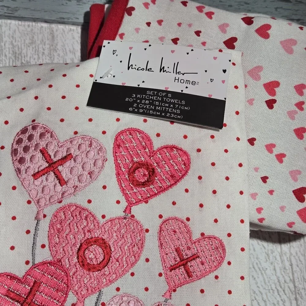 Nicole Miller Kichen Set 3 Towels W 2 Oven Mitts Dachshunds Hearts Pink LOVE NWT